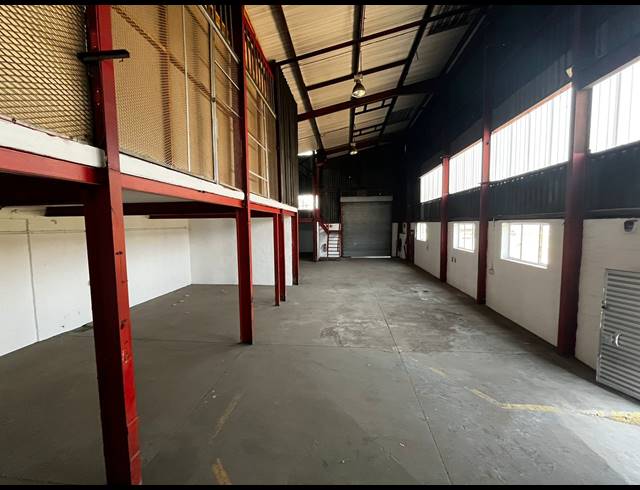 371M² WAREHOUSE TO LET IN ANDERBOLT